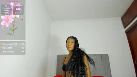 Snapshot of zule__williams chatting on 10.05.25 zule online show from 10.05.25