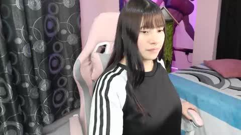 Snapshot of zulemapiel chatting on 04.12.26 zulemapiel online show from 04.12.26