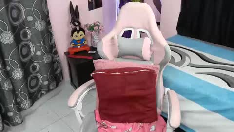 Snapshot of zulemapiel chatting on 04.13.26 zulemapiel online show from 04.13.26