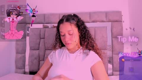 Snapshot of zulyjones chatting on 02.01.25 Zuly online show from 02.01.25