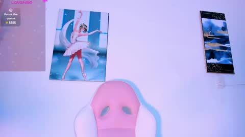 Snapshot of zulyjones chatting on 02.20.25 Zuly online show from 02.20.25