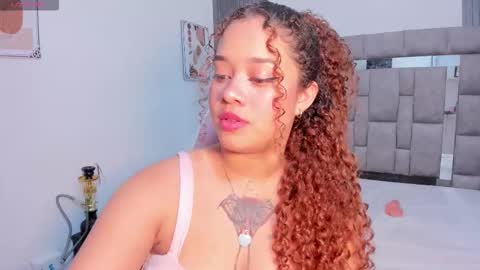 Snapshot of zulyjones chatting on 11.07.25 Zuly online show from 11.07.25