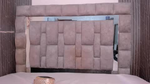 Snapshot of zulyjones chatting on 11.26.25 Zuly online show from 11.26.25