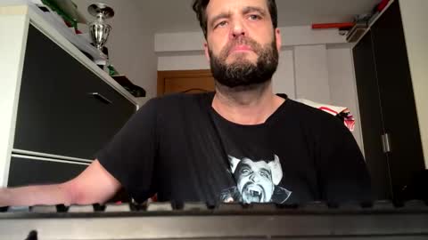zurdineno online show from 05.31.26