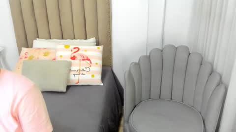 Im Zusan My schedule is from 1030pm to 430 am colombian time online show from 03.24.26