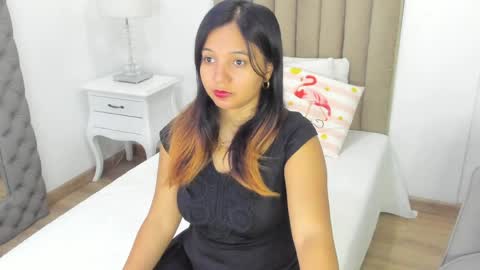 Im Zusan My schedule is from 1030pm to 430 am colombian time online show from 04.08.26