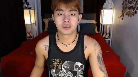 Snapshot of zyradom chatting on 01.19.25 zyradom online show from 01.19.25