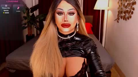 Snapshot of zyradom chatting on 03.04.25 zyradom online show from 03.04.25