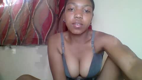 zyraelle_01 online show from 04.29.26