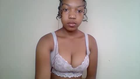zyraelle_01 online show from 05.10.26
