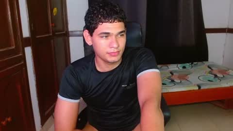 Snapshot of zyrosxk chatting on 06.11.26 antonio felipe online show from 06.11.26