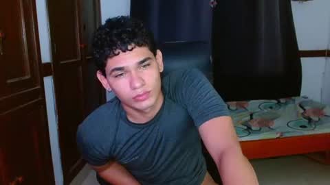 Snapshot of zyrosxk chatting on 06.14.26 antonio felipe online show from 06.14.26