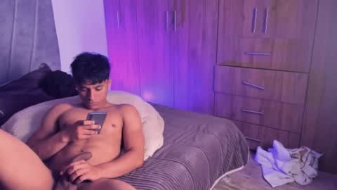 Snapshot of zyzz_1812 chatting on 09.12.25 zyzz_1812 online show from 09.12.25