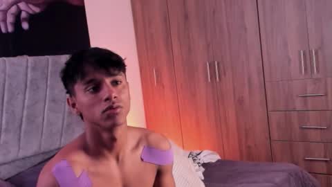 Snapshot of zyzz_1812 chatting on 10.13.25 zyzz_1812 online show from 10.13.25