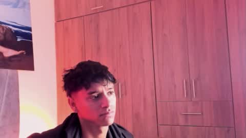 Snapshot of zyzz_1812 chatting on 10.30.25 zyzz_1812 online show from 10.30.25