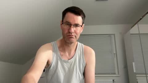 Snapshot of zzz123_cam chatting on 05.23.26 zzz123_cam online show from 05.23.26
