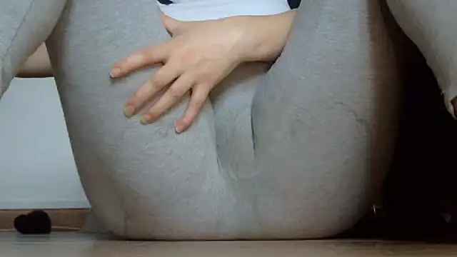 Squirtlady38 online show from 12.19.25