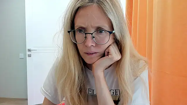 angelmommu online show from 09.17.25