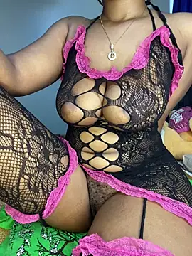 Snapshot of bigbooobs3 chatting on 09.23.25 bigbooobs3 online show from 09.23.25