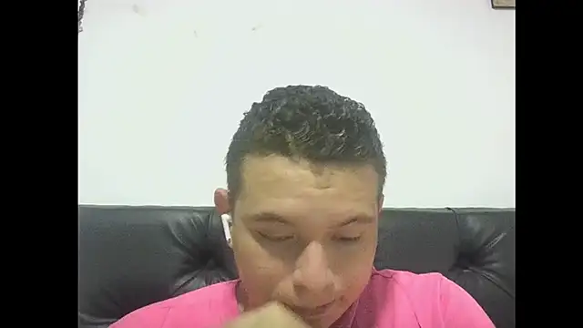 Snapshot of mons41 chatting on 05.26.26 mons41 online show from 05.26.26