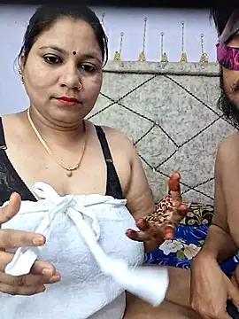 MOM-SUN-COUPLE online show from 02.11.25