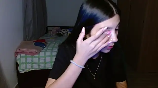 Snapshot of mia__lopez_ chatting on 09.24.25 mia lopez online show from 09.24.25