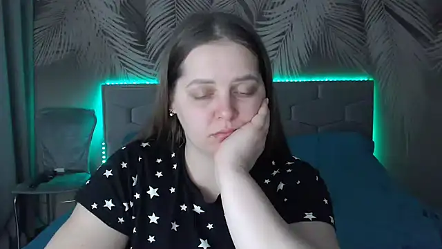 uliastar online show from 02.15.25