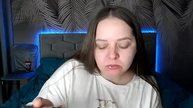 uliastar online show from 02.22.25