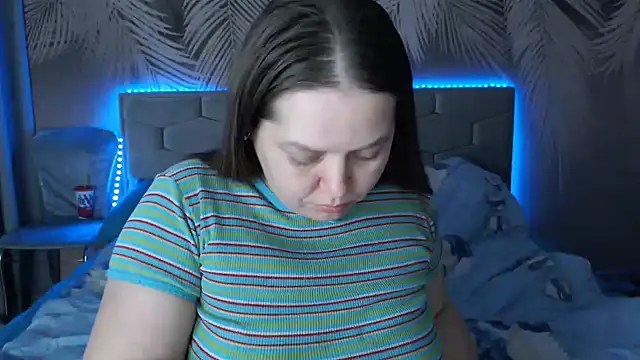 uliastar online show from 02.23.25