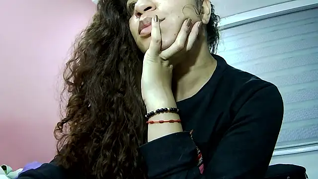 gatubelahot online show from 10.28.25