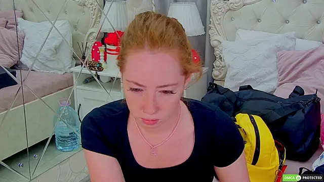 TinaBrook online show from 09.10.25