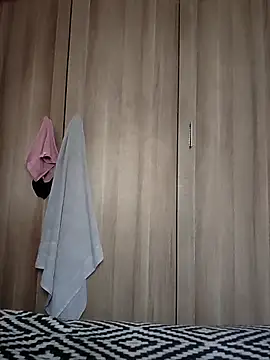 douksm online show from 09.28.25