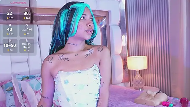 kinkylittlegirll online show from 04.15.26