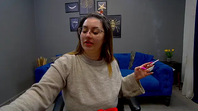 Katewalker  online show from 02.05.25