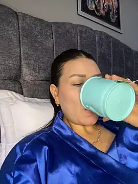 martina contreras online show from 02.15.26