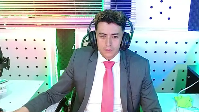 Darko0717 online show from 11.22.25