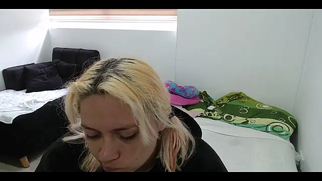 MommyMiaWs online show from 01.21.25