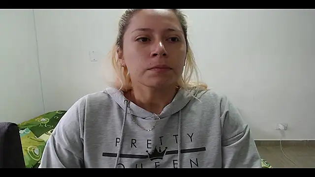 MommyMiaWs online show from 02.13.25