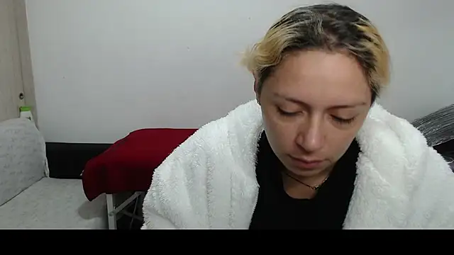 MommyMiaWs online show from 03.17.25