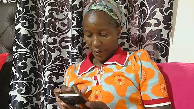 sluttylaura21 online show from 09.20.25