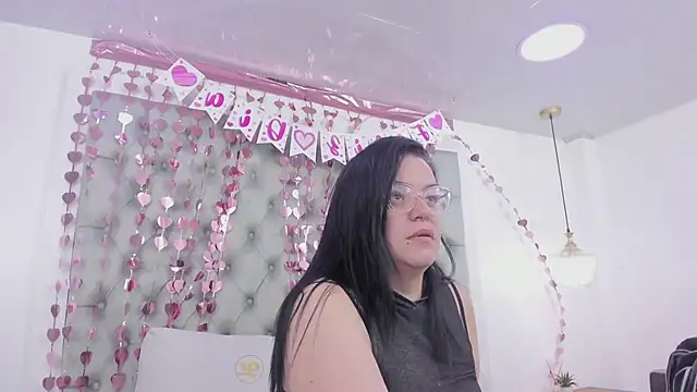 Snapshot of anette_cooper chatting on 02.14.26 anette cooper online show from 02.14.26