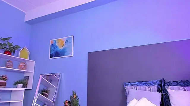 Snapshot of kylie_reyes chatting on 01.10.25 kylie reyes online show from 01.10.25