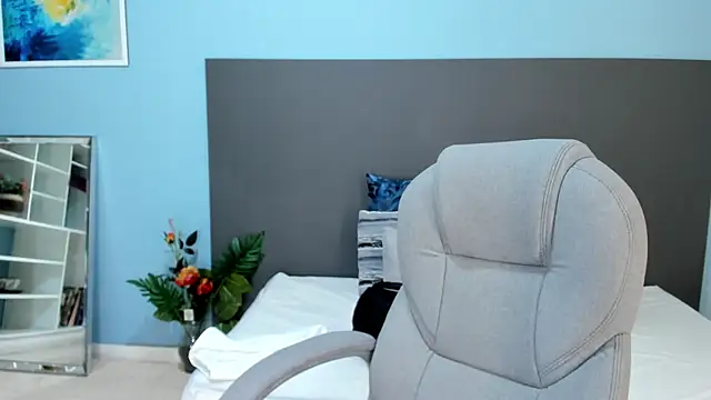 Snapshot of kylie_reyes chatting on 09.12.25 kylie reyes online show from 09.12.25