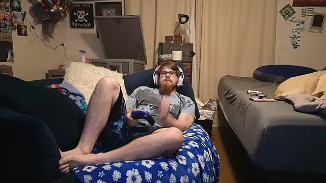 LovelyGreekDick6 online show from 10.30.25