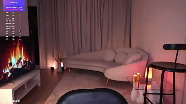 anniehillofficial online show from 02.21.25