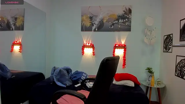 Snapshot of tracycum chatting on 03.10.25 tracycum online show from 03.10.25