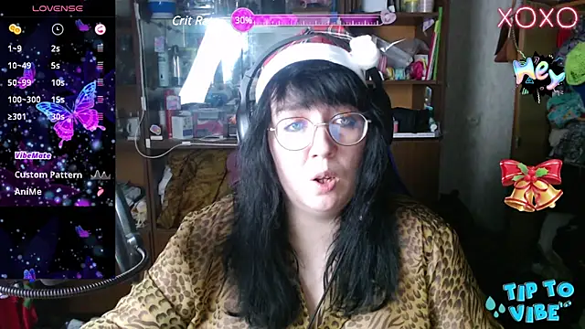 Snapshot of LeonaHarrison chatting on 12.23.24 LeonaHarrison online show from 12.23.24