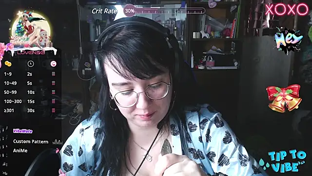 Snapshot of LeonaHarrison chatting on 12.29.24 LeonaHarrison online show from 12.29.24