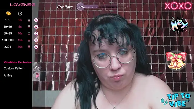 Snapshot of LeonaHarrison chatting on 12.30.24 LeonaHarrison online show from 12.30.24