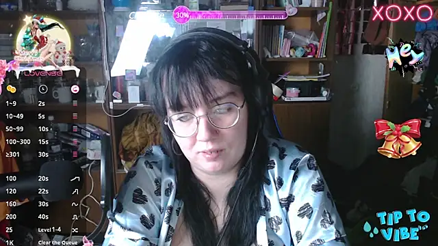 Snapshot of LeonaHarrison chatting on 01.27.25 LeonaHarrison online show from 01.27.25